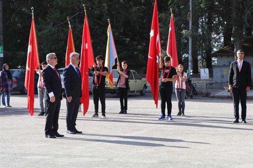 Sayın Kaymakamımız Tahsin AKSU İlçemizde Düzenlenen  30 Ağustos Zafer Bayramı Törenine Katıldı