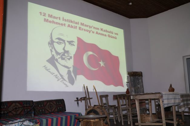  Bağımsızlığımızın Simgesi İstiklal Marşı'nın Kabulünün 102. Yıl Dönümü ve Mehmet Akif Ersoy'u Anma Günü, ilçemizde çeşitli etkinliklerle kutlandı.